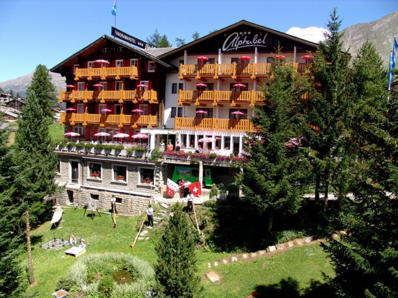 Swiss Family Hotel Alphubel Зас-Фе Экстерьер фото