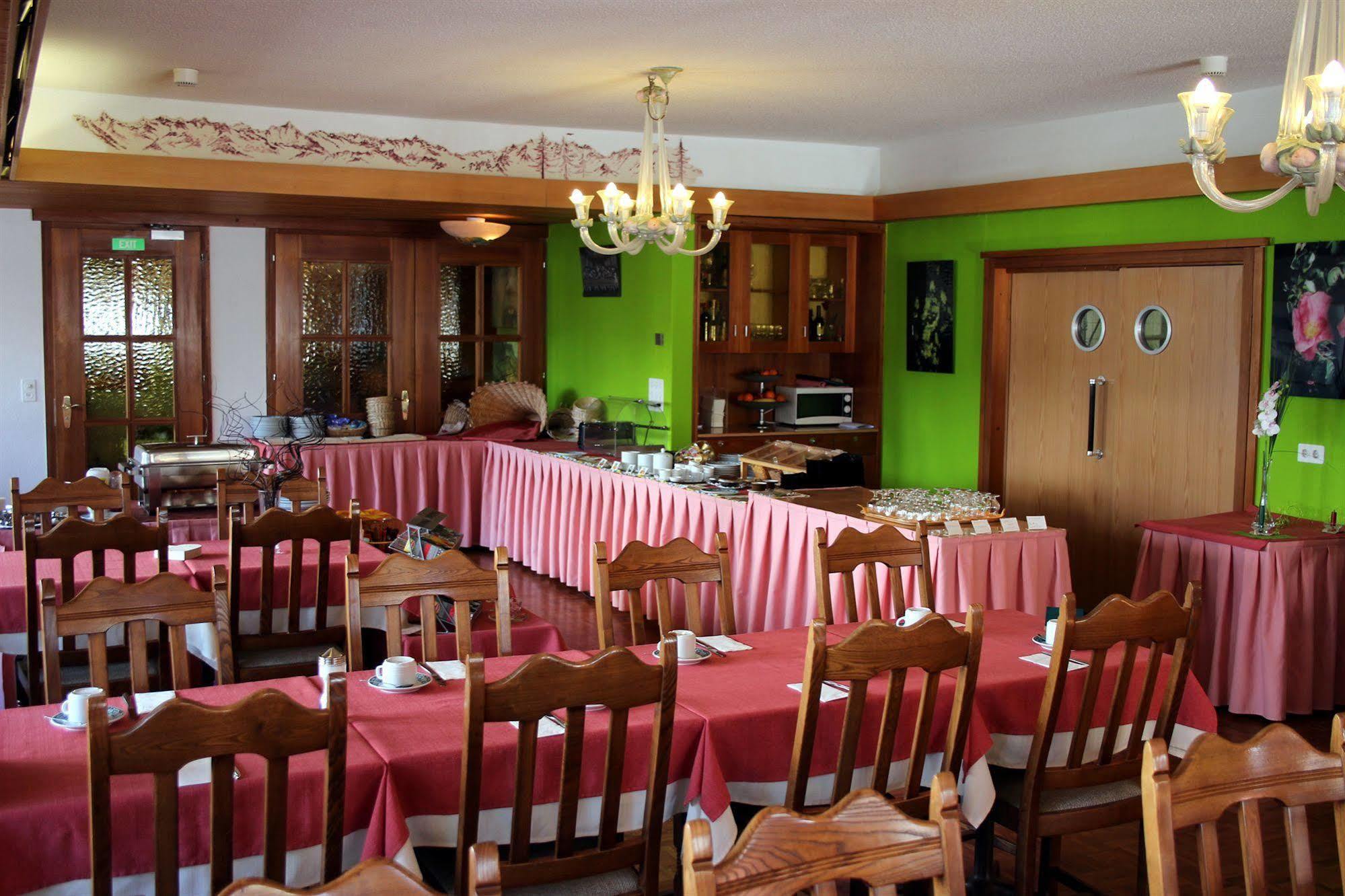 Swiss Family Hotel Alphubel Зас-Фе Экстерьер фото