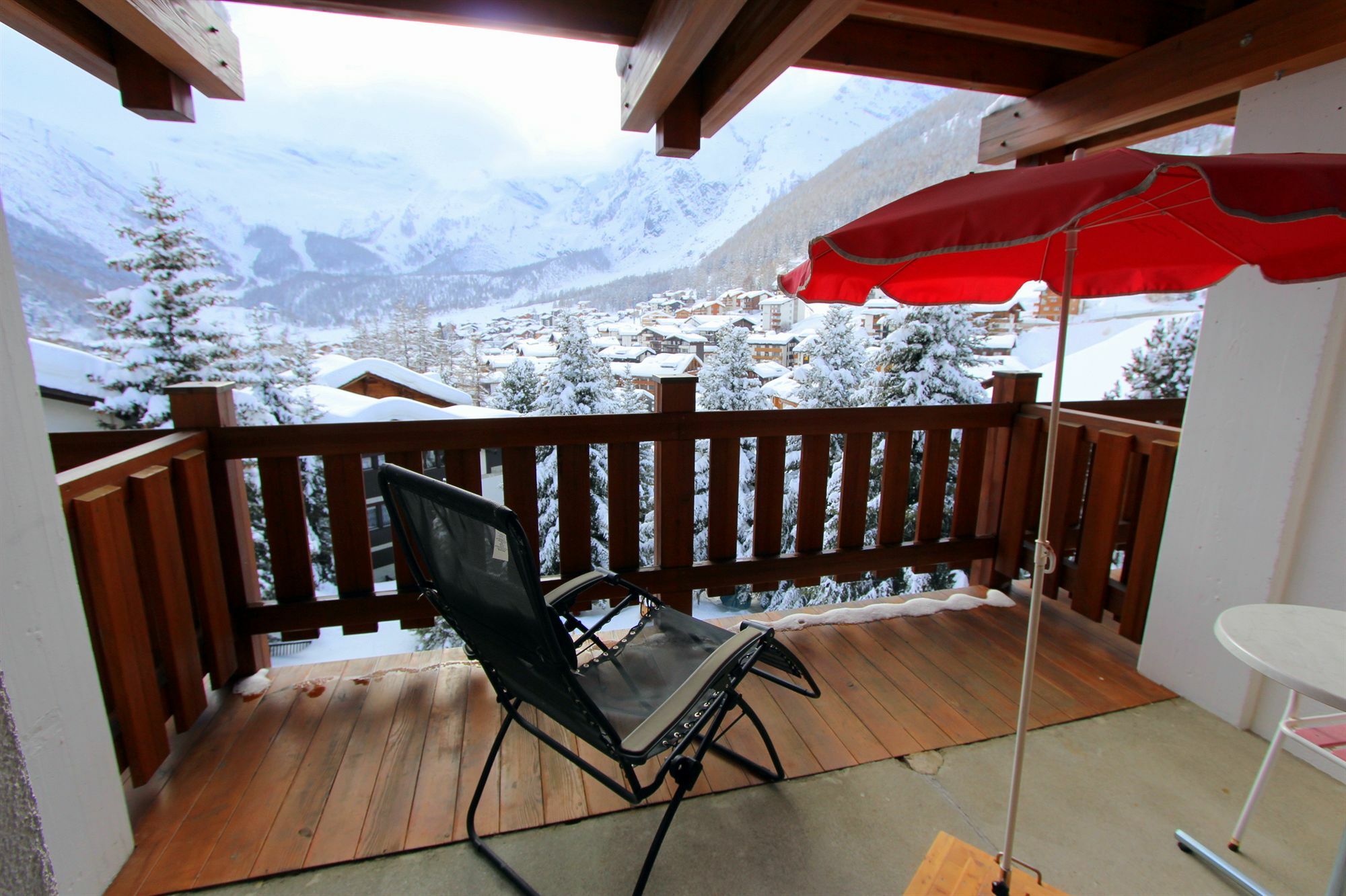 Swiss Family Hotel Alphubel Зас-Фе Экстерьер фото